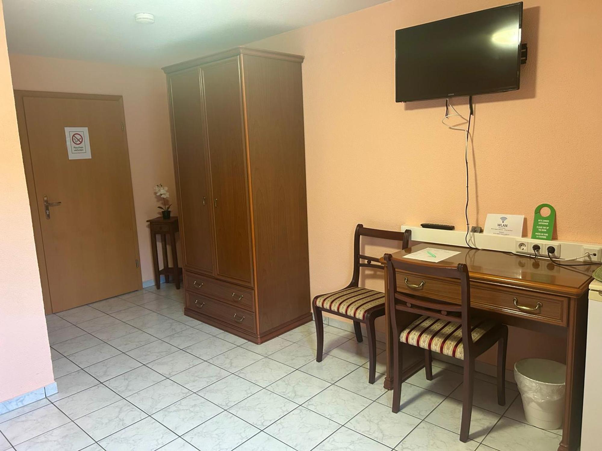Mikroapartments Klarenthal Σααρμπρύκεν Εξωτερικό φωτογραφία