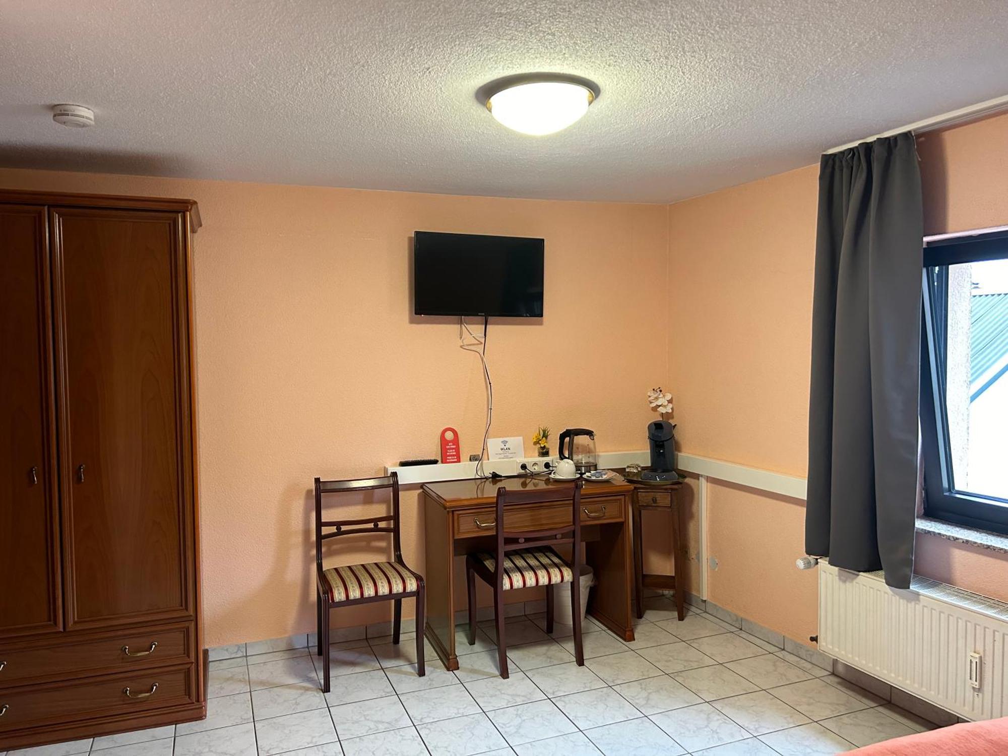 Mikroapartments Klarenthal Σααρμπρύκεν Εξωτερικό φωτογραφία